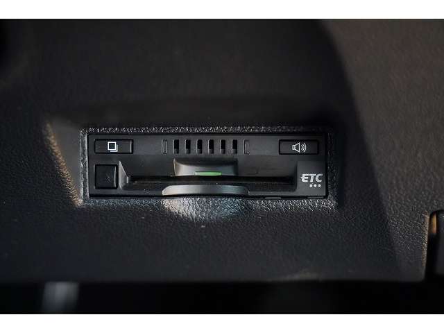 トヨタ プリウス １．８ Ｓ ツーリングセレクション R1年 (関東) 99