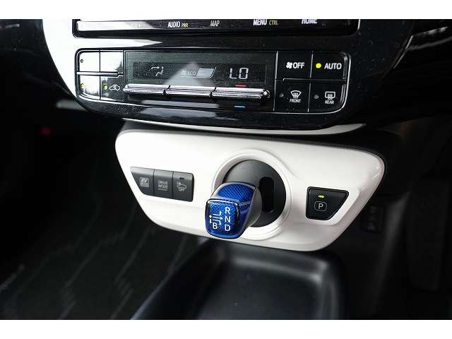 トヨタ プリウス １．８ Ｓ ツーリングセレクション R1年 (関東) 99