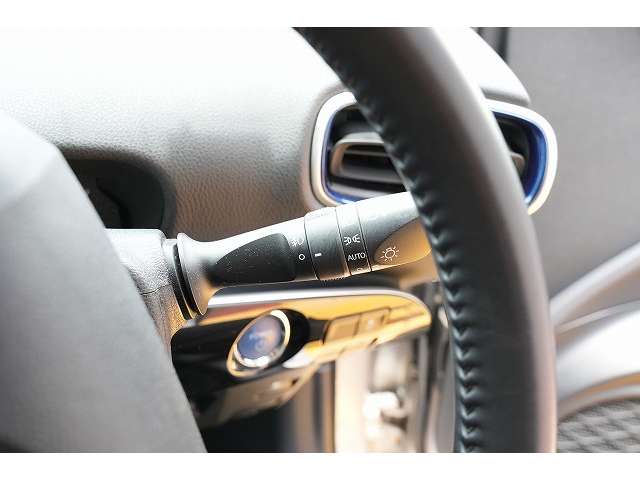 トヨタ プリウス １．８ Ｓ ツーリングセレクション R1年 (関東) 99
