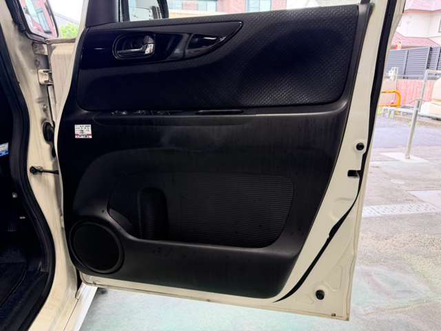 ホンダ Ｎ　ＢＯＸ ６６０ カスタムＧ Ｌパッケージ H25年 (九州・沖縄) 99