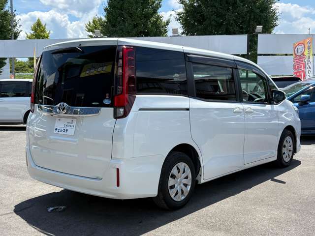 トヨタ ノア ２．０ Ｘ H26年 (九州・沖縄) 99
