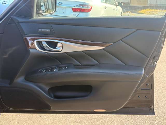 日産 フーガ ３．７ ３７０ＧＴ H25年 (九州・沖縄) 99
