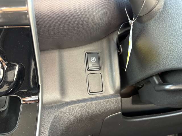 日産 セレナ １．２ Ｅ－ＰＯＷＥＲ ＸＶ R4年 (九州・沖縄) 99