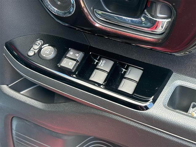 ホンダ Ｎ　ＢＯＸ カスタム ６６０ Ｌ ４ＷＤ R3年 (東北) 99