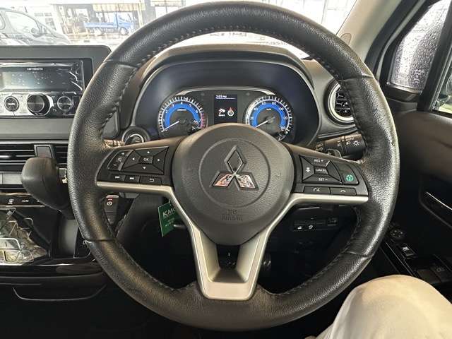 三菱 ｅＫクロス ６６０ Ｔ プレミアム R7年 () 99