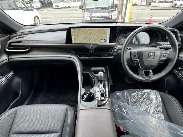 トヨタ クラウン　クロスオーバー　ハイブリッド ２．４ ＲＳ ランドスケープ Ｅ－ＦＯＵＲ ＡＤＶＡＮＣＥＤ ４ＷＤ R6年 () 99