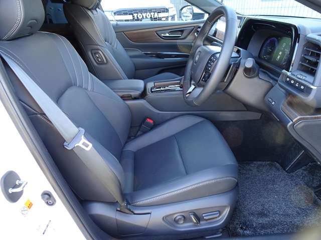 トヨタ クラウン ２．５ Ｚ ハイブリッド車 R7年 (東海) 99