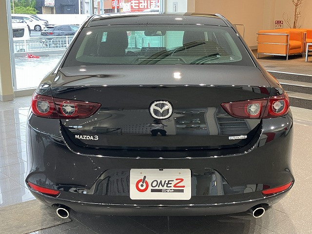 マツダ ＭＡＺＤＡ３　セダン ２．０ ２０Ｓ ブラックトーンエディション R5年 (近畿) 99