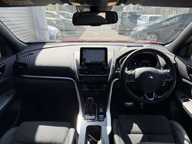 三菱 エクリプス　クロス　ＰＨＥＶ ＰＨＥＶ ２．４ Ｐ ４ＷＤ R4年 (近畿) 99