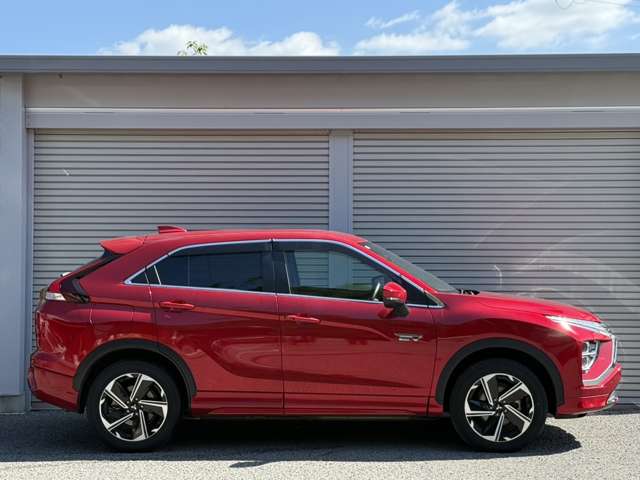 三菱 エクリプス　クロス　ＰＨＥＶ ＰＨＥＶ ２．４ Ｐ ４ＷＤ R4年 (近畿) 99