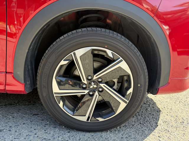 三菱 エクリプス　クロス　ＰＨＥＶ ＰＨＥＶ ２．４ Ｐ ４ＷＤ R4年 (近畿) 99