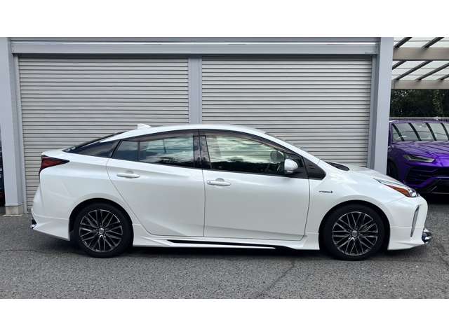 トヨタ プリウス １．８ Ｓ ツーリングセレクション R1年 (近畿) 99