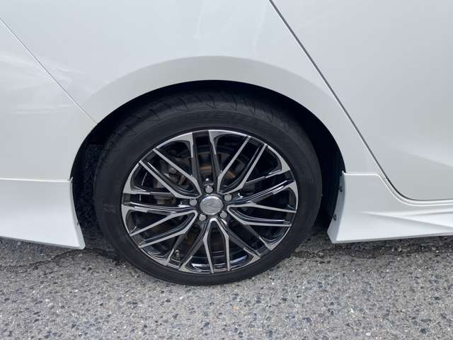 トヨタ プリウス １．８ Ｓ ツーリングセレクション R1年 (近畿) 99