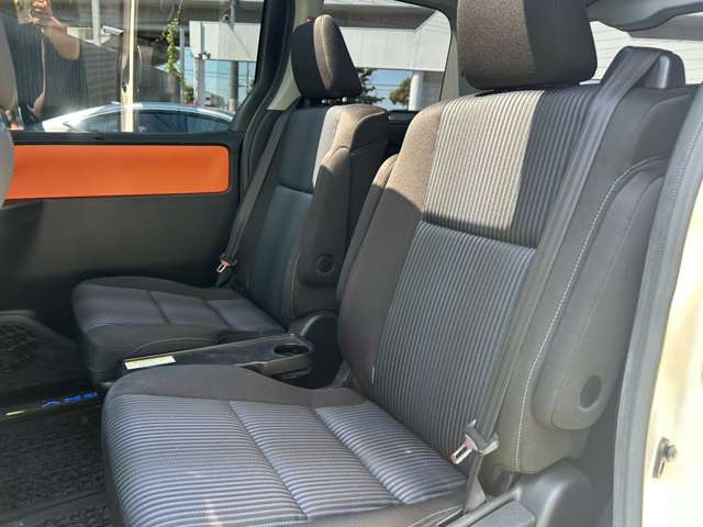 トヨタ ヴォクシー ２．０ ＺＳ H29年 (近畿) 99