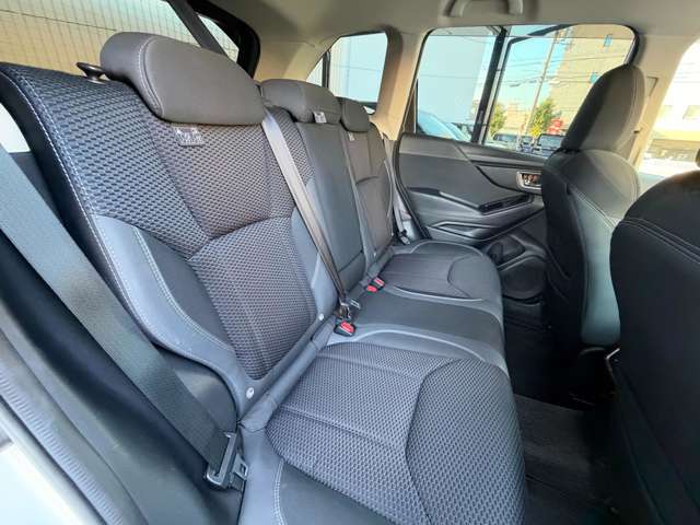 スバル フォレスター　ハイブリッド ２．０ アドバンス ４ＷＤ H30年 (近畿) 99