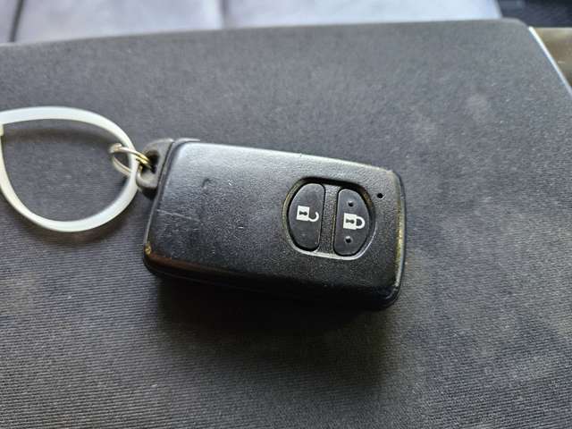 トヨタ プリウスΑ １．８ Ｇ H23年 (中国) 99