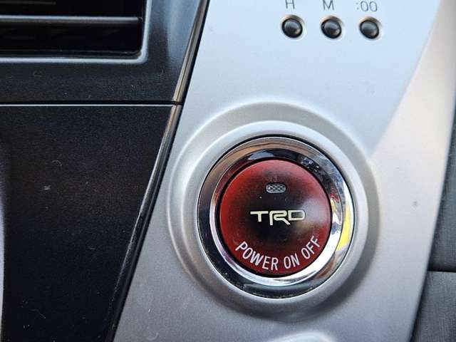 トヨタ プリウスΑ １．８ Ｇ H23年 (中国) 99