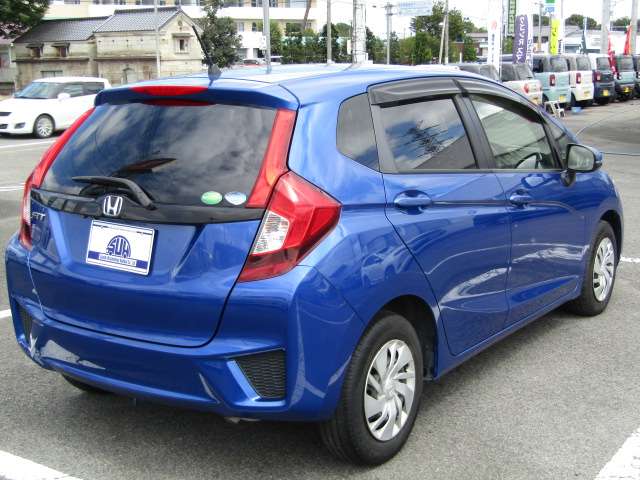ホンダ フィット １．３ １３Ｇ Ｆパッケージ H27年 (関東) 99