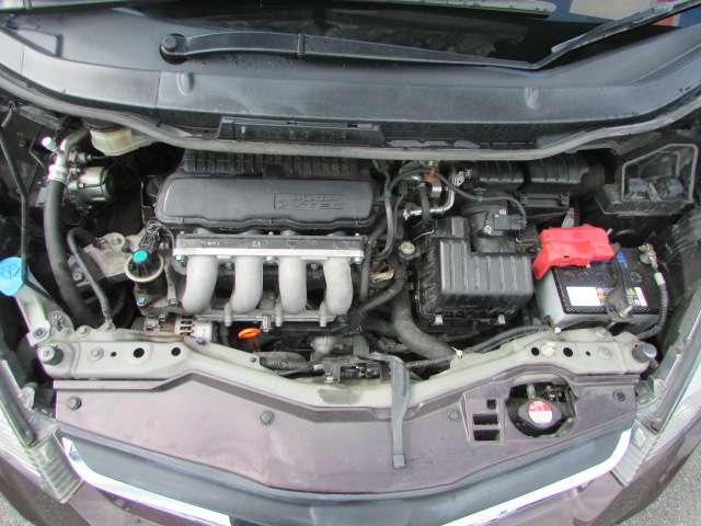 ホンダ フィット １．３ シーズ ファインスタイル H25年 (関東) 99