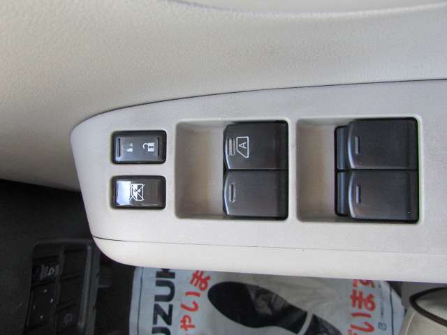 日産 キューブ １．５ アクシス H24年 (関東) 99