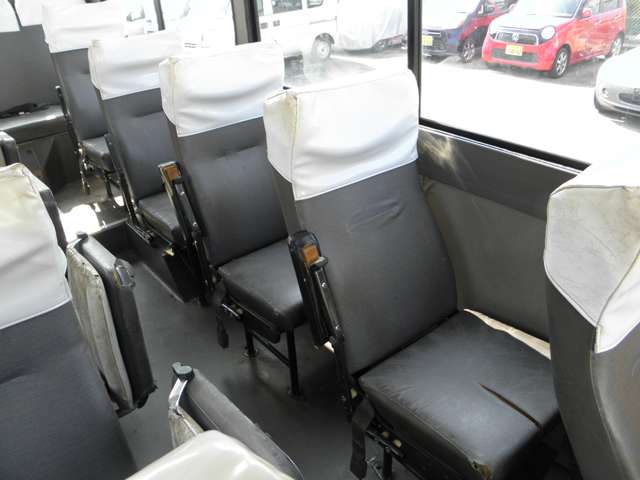 日野自動車 リエッセ ２８人乗マイクロバスハイルーフ H13年 (関東) 99