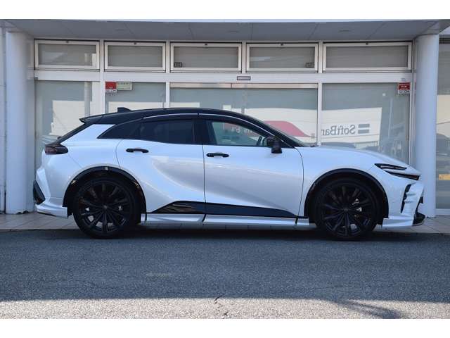 トヨタ クラウン　スポーツ　ハイブリッド ２．５ Ｚ Ｅ－ＦＯＵＲ ４ＷＤ R6年 (近畿) 99