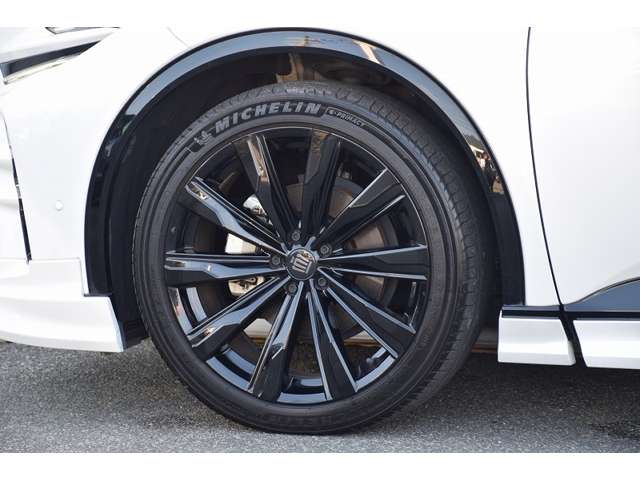トヨタ クラウン　スポーツ　ハイブリッド ２．５ Ｚ Ｅ－ＦＯＵＲ ４ＷＤ R6年 (近畿) 99