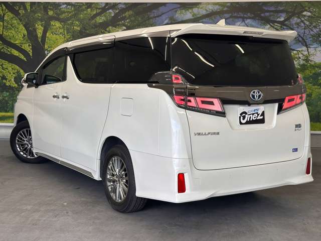 トヨタ ヴェルファイア　ハイブリッド ハイブリッド ２．５ Ｚ ゴールデンアイズＩＩＩ Ｅ－ＦＯＵＲ ４ＷＤ R4年 (近畿) 99