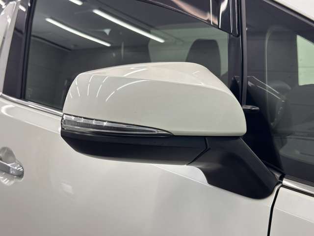 トヨタ ヴェルファイア　ハイブリッド ハイブリッド ２．５ Ｚ ゴールデンアイズＩＩＩ Ｅ－ＦＯＵＲ ４ＷＤ R4年 (近畿) 99