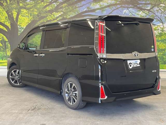 トヨタ ノア ２．０ ＳＩ ＷＸＢＩＩ R1年 (近畿) 99