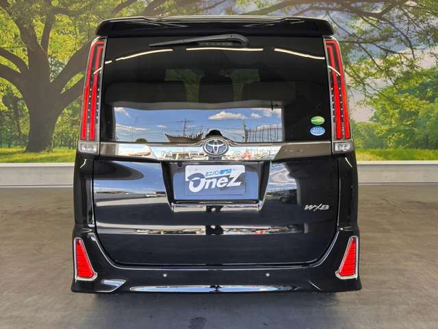 トヨタ ノア ２．０ ＳＩ ＷＸＢＩＩ R1年 (近畿) 99