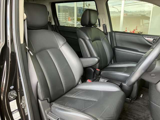 日産 エルグランド ２．５ ライダー H22年 (近畿) 99
