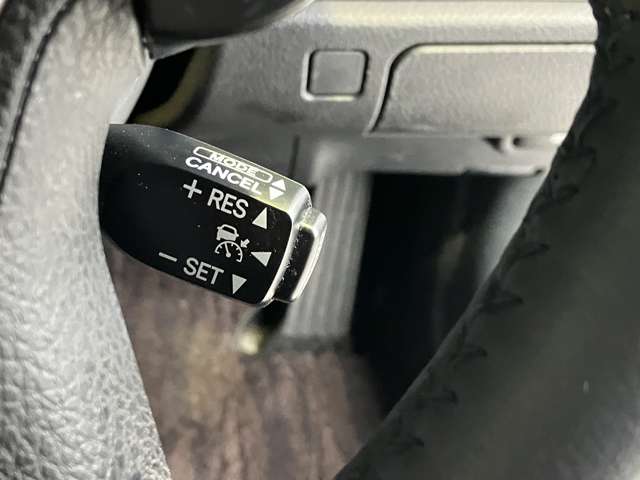 トヨタ クラウン　ハイブリッド ハイブリッド ２．５ Ｇ H27年 (近畿) 99
