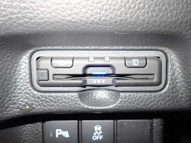 ホンダ Ｎ　ＢＯＸ カスタム ６６０ Ｌ ターボ R4年 (近畿) 99