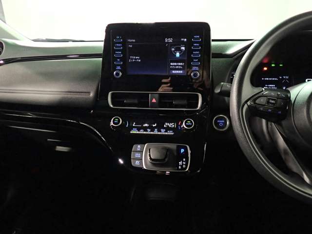 トヨタ アクア １．５ Ｘ R3年 (近畿) 99