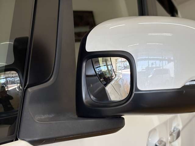 ホンダ Ｎ　ＢＯＸ カスタム ６６０ Ｌ R4年 (四国) 99