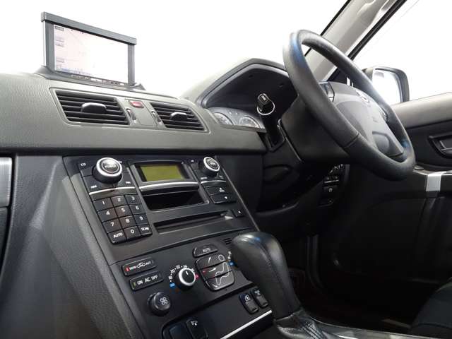 ボルボ ＸＣ９０ ノルディック ４ＷＤ H21年 (関東) 99