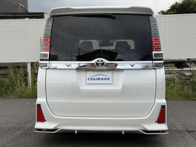 トヨタ ヴォクシー ２．０ ＺＳ 煌ＩＩ R1年 (関東) 99