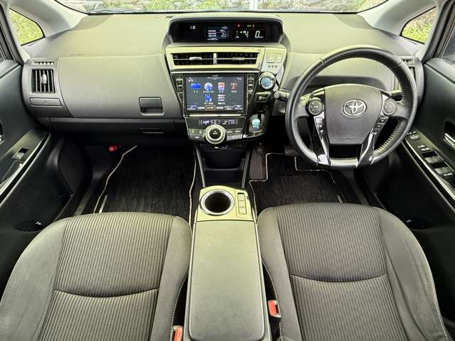 トヨタ プリウスΑ １．８ Ｓ チューン ブラックＩＩ H28年 (関東) 99