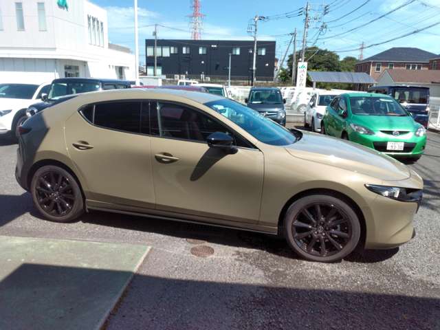 マツダ ＭＡＺＤＡ３　ファストバック ２．０ ２０Ｓ レトロスポーツエディション R7年 (関東) 99