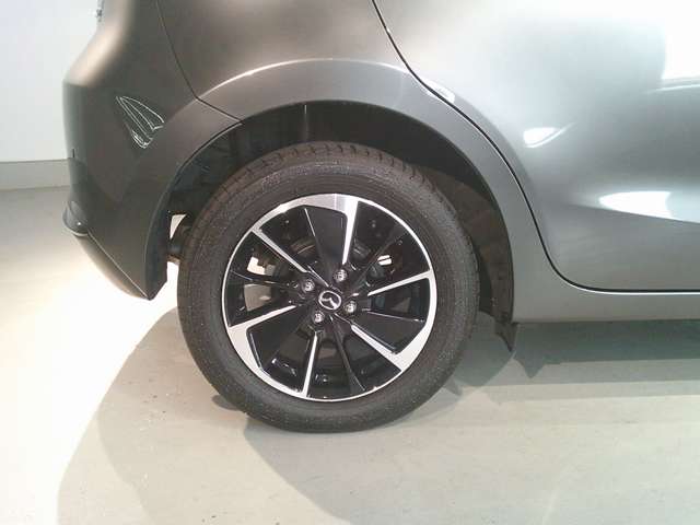 マツダ ＭＡＺＤＡ２ １．５ １５スポルト ４ＷＤ R6年 (関東) 99