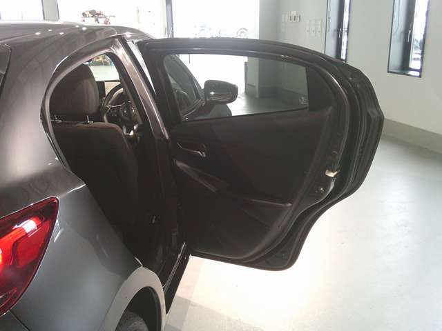 マツダ ＭＡＺＤＡ２ １．５ １５スポルト ４ＷＤ R6年 (関東) 99