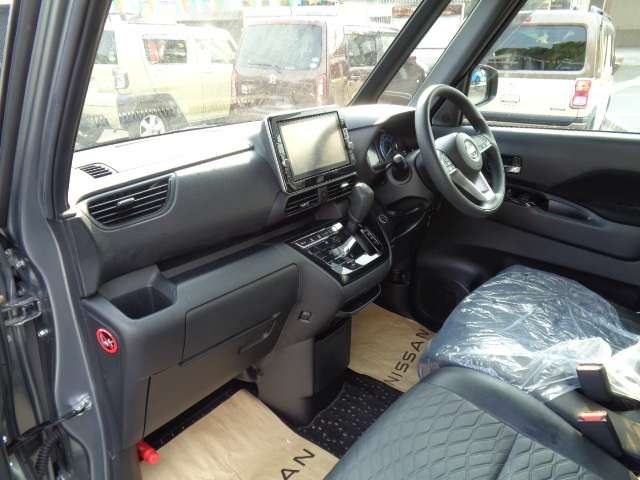 日産 ルークス ６６０ ハイウェイスターＸ アーバンクロム R4年 (九州・沖縄) 99