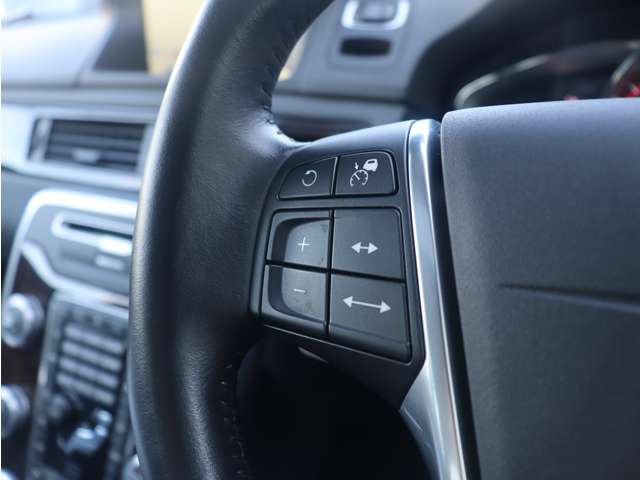 ボルボ Ｖ７０ Ｔ４　クラシック H28年 (東海) 99