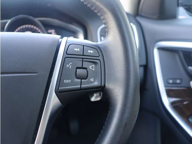 ボルボ Ｖ６０クロスカントリー Ｄ４ クラシック ディーゼルターボ H30年 (東海) 99