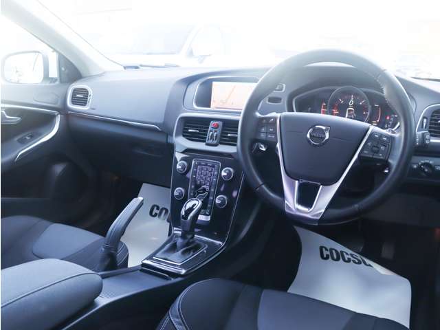 ボルボ Ｖ４０ Ｄ４ モメンタム ディーゼルターボ H29年 (東海) 99