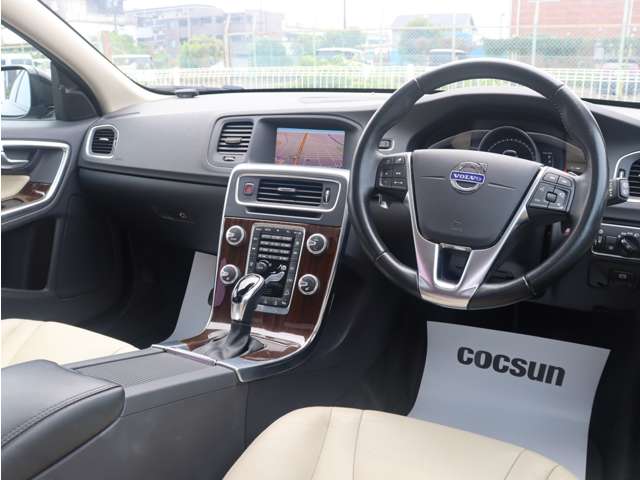 ボルボ Ｖ６０クロスカントリー Ｔ５ ＡＷＤ クラシック ４ＷＤ H30年 (東海) 99