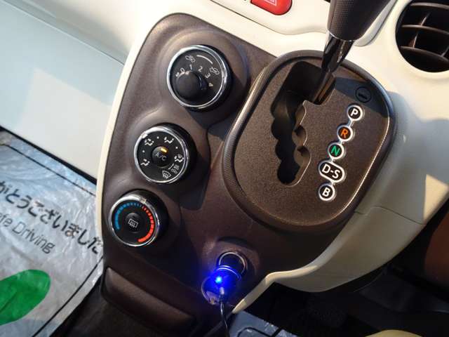 トヨタ ポルテ １．５ Ｆ H25年 (東海) 99