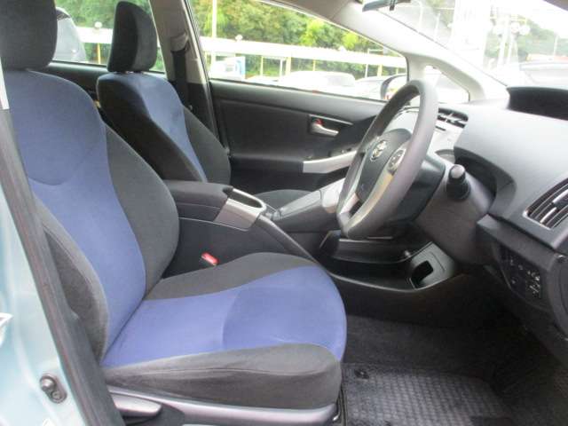 トヨタ プリウス １．８ Ｓ ツーリングセレクション H27年 (関東) 99