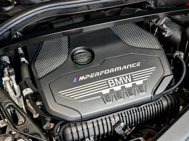 ＢＭＷ ２シリーズ Ｍ２３５Ｉ Ｘドライブ ４ＷＤ R2年 () 99
